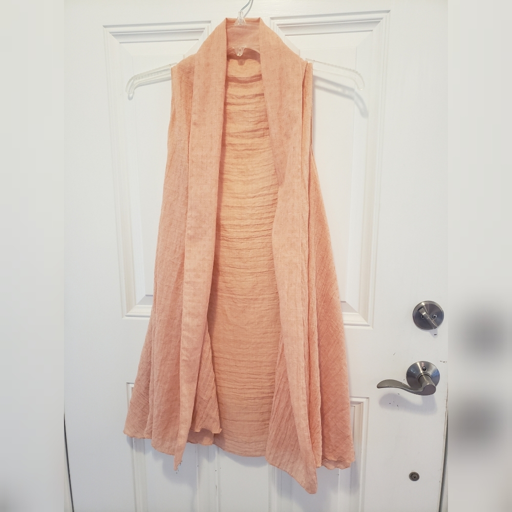 EUC Peach sleeveless kimono